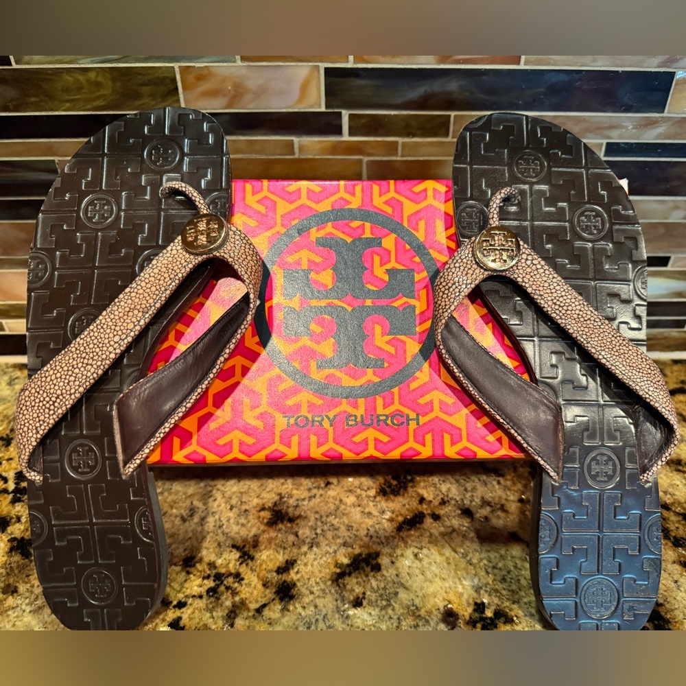 Tory Burch Women’s Thora Sandals - size 9